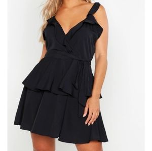 NWT Tiered V neck dress